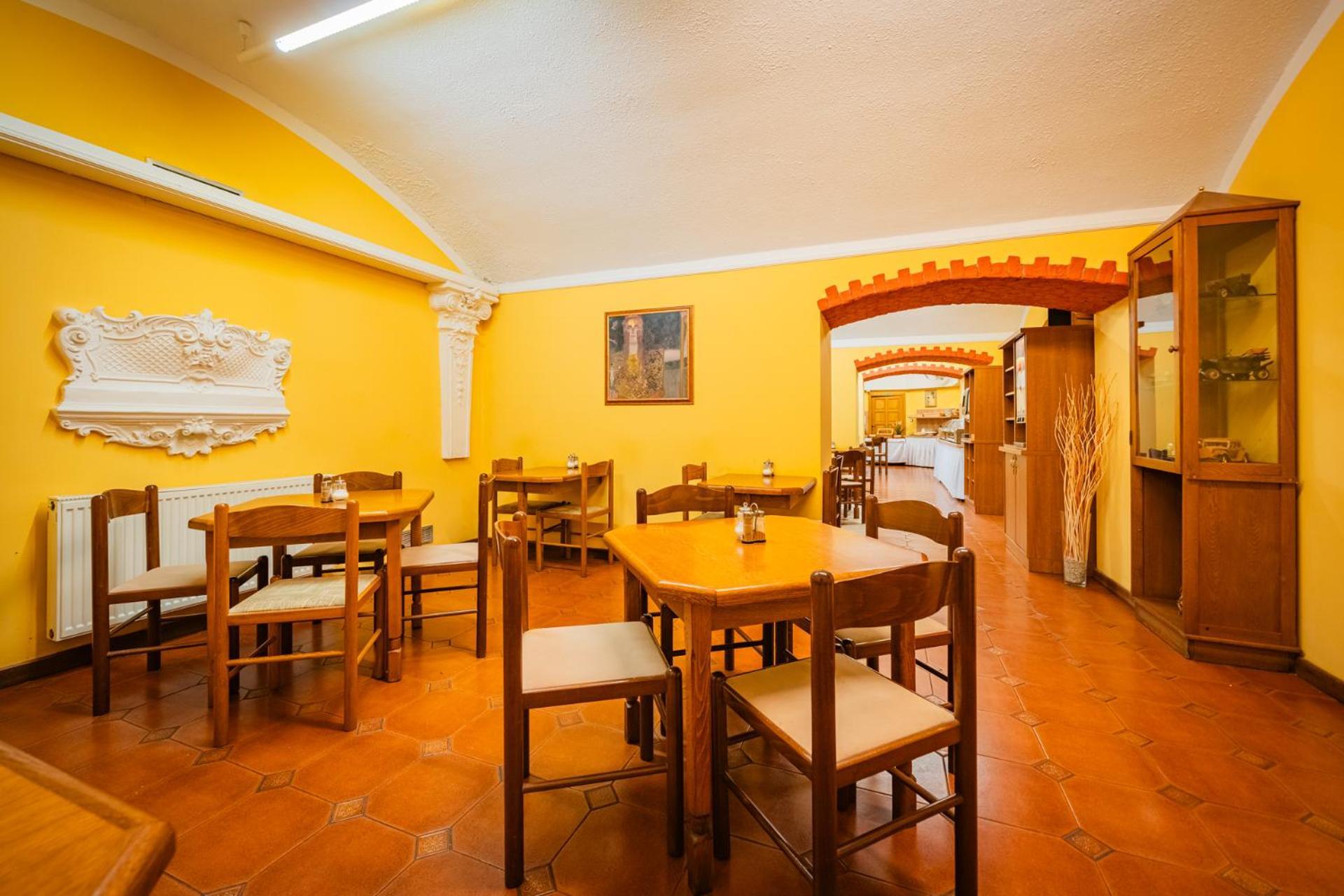 Hotel Atos 3*